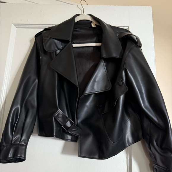 Jackets & Blazers - Black Leather Women's Jacket
